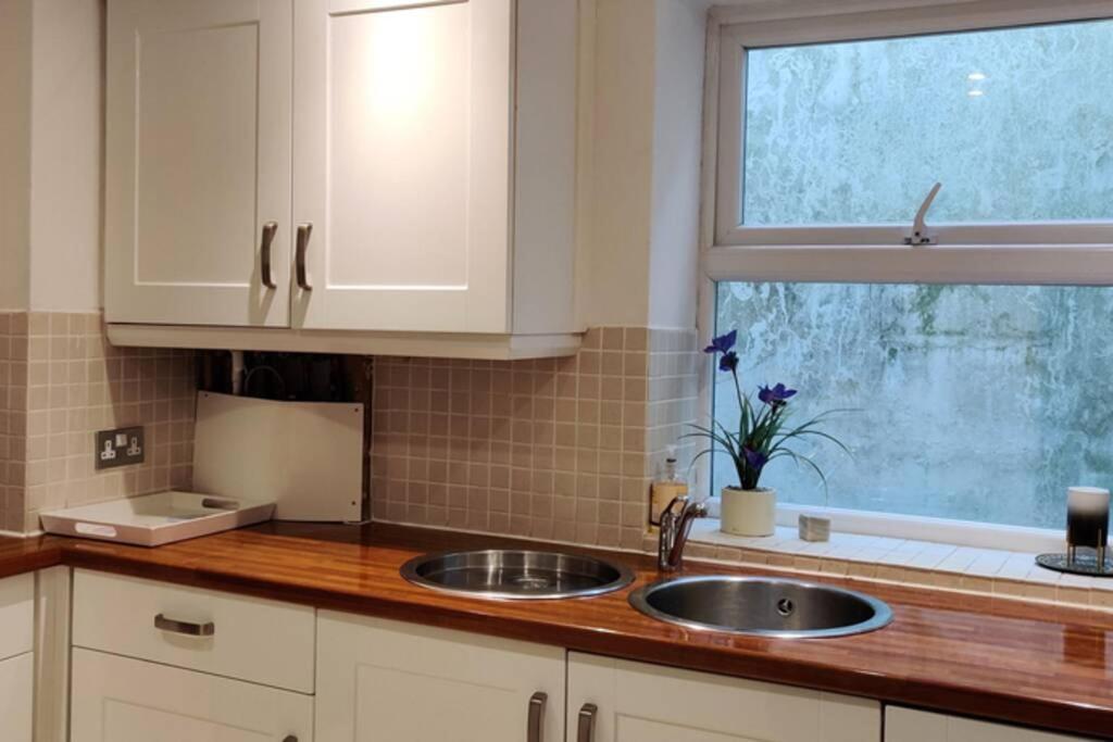 Extremely Well Located Seafront 1 Bedroom Apartment In Brighton Ngoại thất bức ảnh